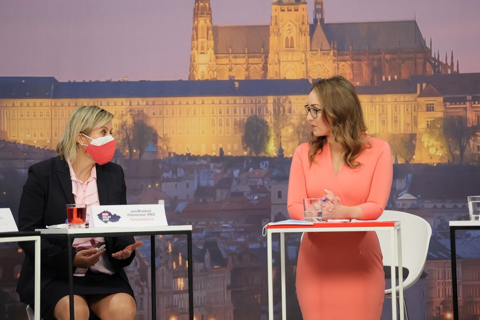 Debata Blesku o školství: Jana Mračková Vildumetzová (ANO) a moderátorka Sabina Dračková (17. 9. 2020)