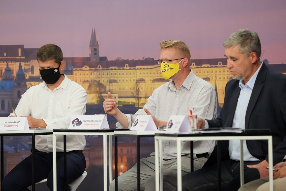 Debata Blesku o školství: Zleva Jiří Snížek (Piráti), Pavel Bělobrádek (KDU-ČSL), Pavel Klíma (TOP 09) (17. 9. 2020)
