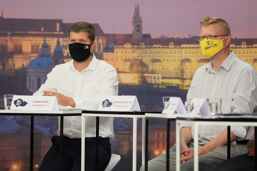 Debata Blesku o školství: Zleva Jiří Snížek (Piráti) a Pavel Bělobrádek (KDU-ČSL) (17. 9. 2020)