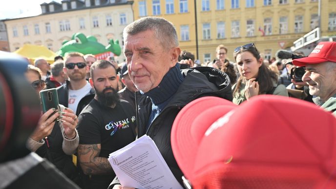 Válka světů v Jihlavě. Senátní volby tu explicitně ukazují rozervanost české společnosti