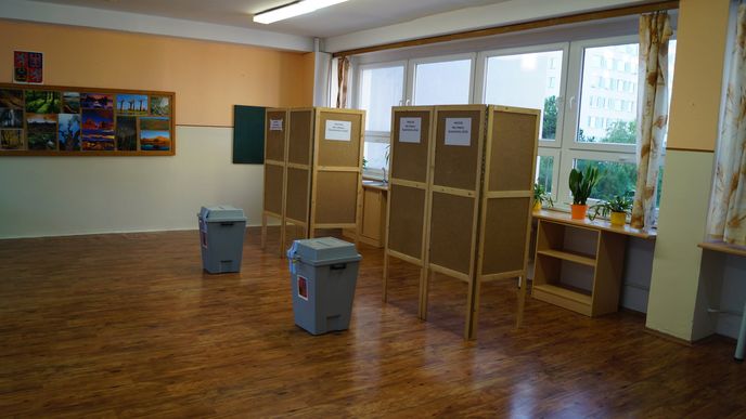 Senátní volby v pražských Horních Měcholupech