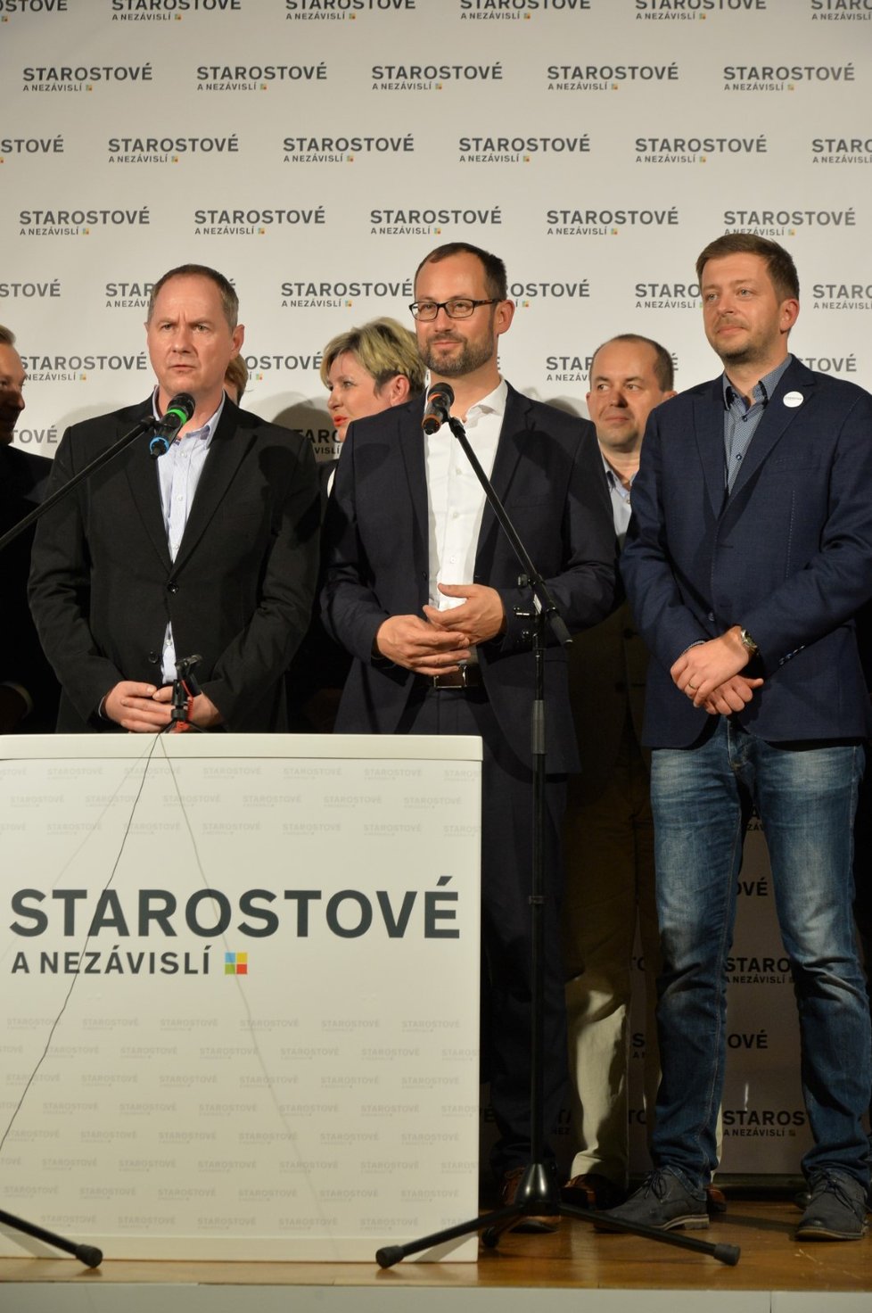 Vstup do Sněmovny nakonec slaví i hnutí Starostové a nezávislí, kteří se stanou nejmenší parlamentní stranou