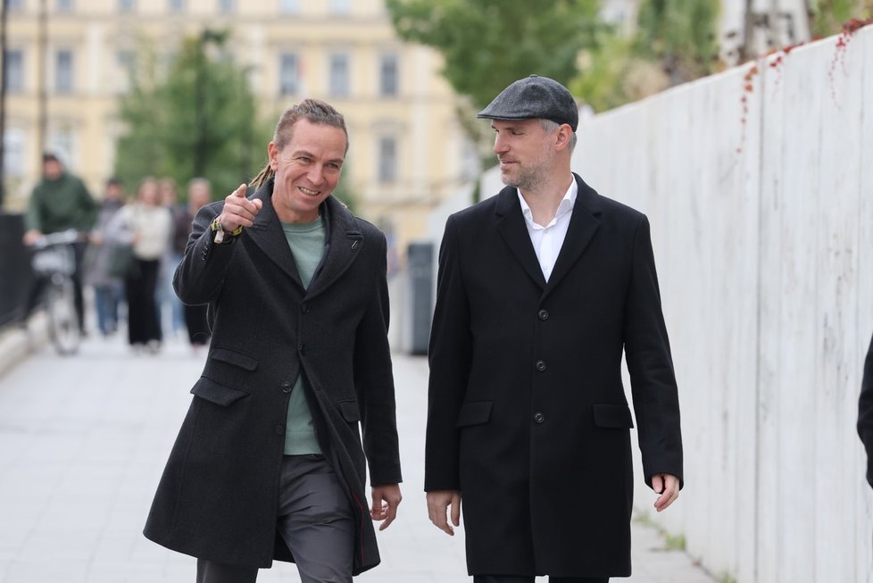 Piráti Ivan Bartoš a Zdeněk Hřib Piráti Ivan Bartoš a Zdeněk Hřib