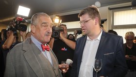 Karel Schwarzenberg ve volebním štábu TOP 09: S europoslancem Jiřím Pospíšilem