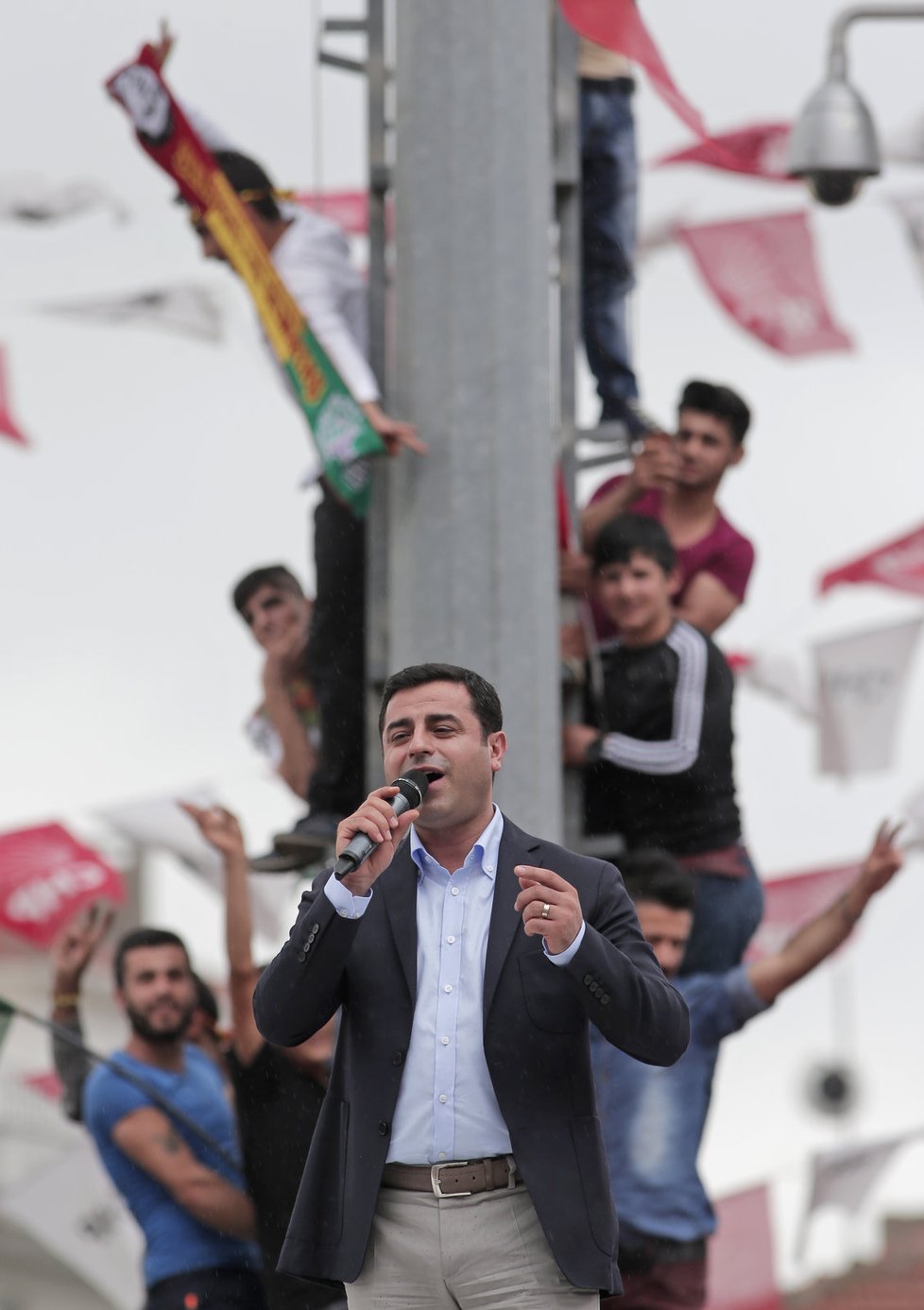 Selahattin Demirtas, předseda kurdské lidově demokratické strany
