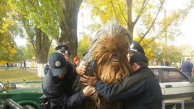 Chewbacca se nevzdal bez odporu.