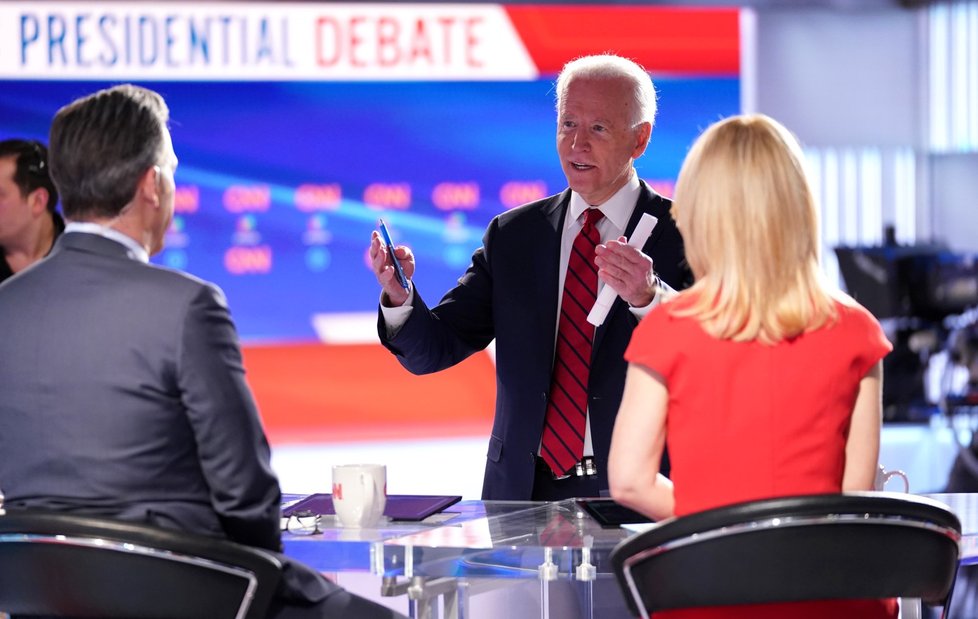 Viceprezident Joe Biden na debatě demokratických kandidátů na prezidenta  (16.3.2020)