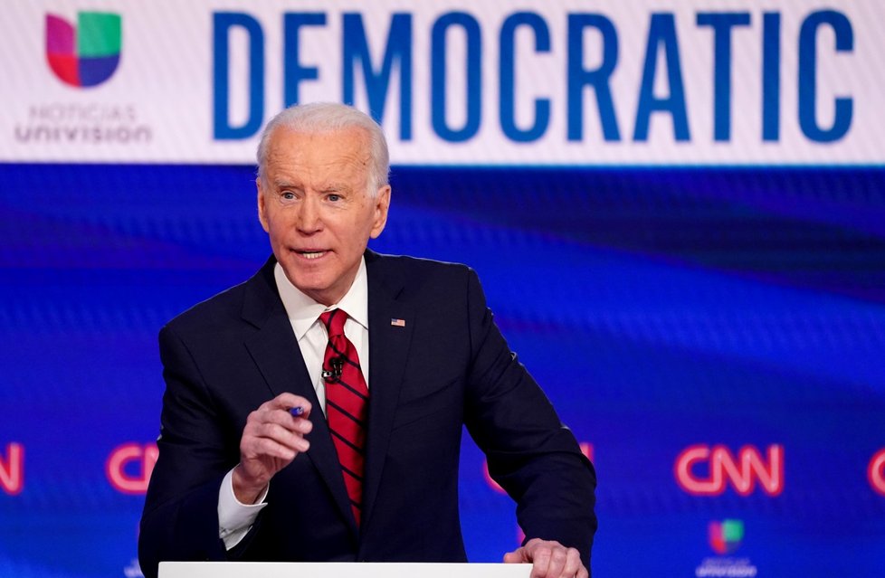 Víceprezident Joe Biden na debatě demokratických kandidátů na prezidenta  (16. 3. 2020)