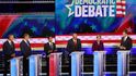 Debata demokratických kandidátů v televizi NBC před primárkami Demokratické strany