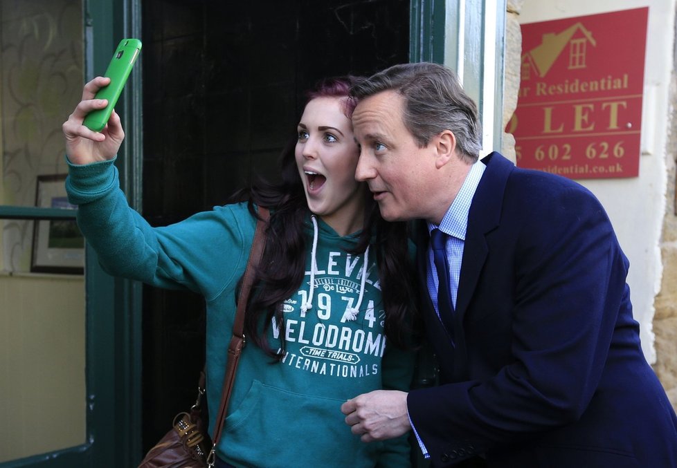 Selfie s premiérem Davidem Cameronem