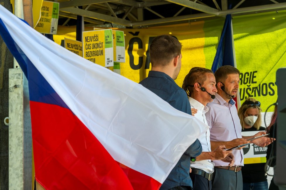 Ivan Bartoš (Piráti) a Vít Rakušan (STAN) na akci v rámci kampaně v Ústí nad Labem