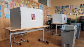 Volby do Poslanecké sněmovny budou v Česku 8. a 9. října 