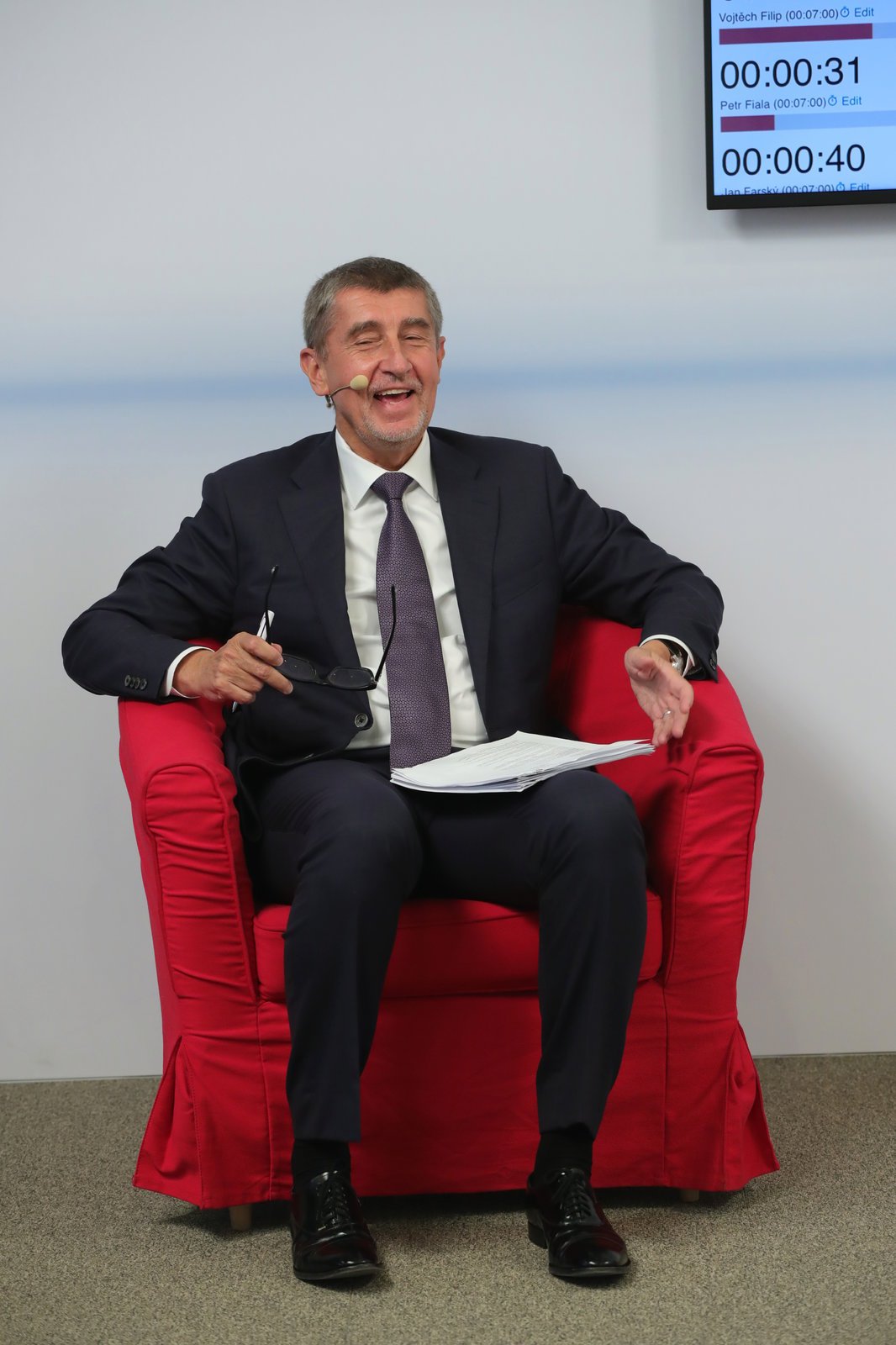 Andrej Babiš (ANO) v horkém křesle během superdebaty Blesk.cz