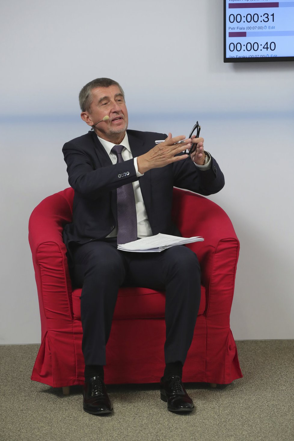 Andrej Babiš (ANO) v horkém křesle během superdebaty Blesk.cz