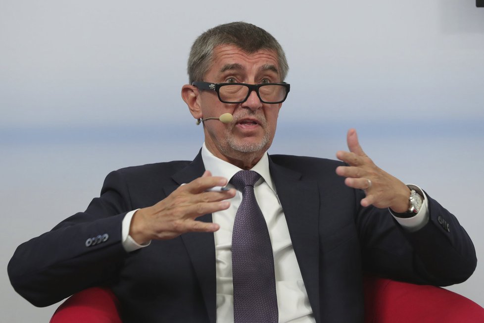 Andrej Babiš (ANO) v horkém křesle během superdebaty Blesk.cz