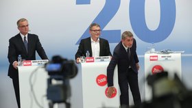 Superdebata Blesk.cz: Lubomír Zaorálek a Andrej Babiš si dali žvanivé nálepky