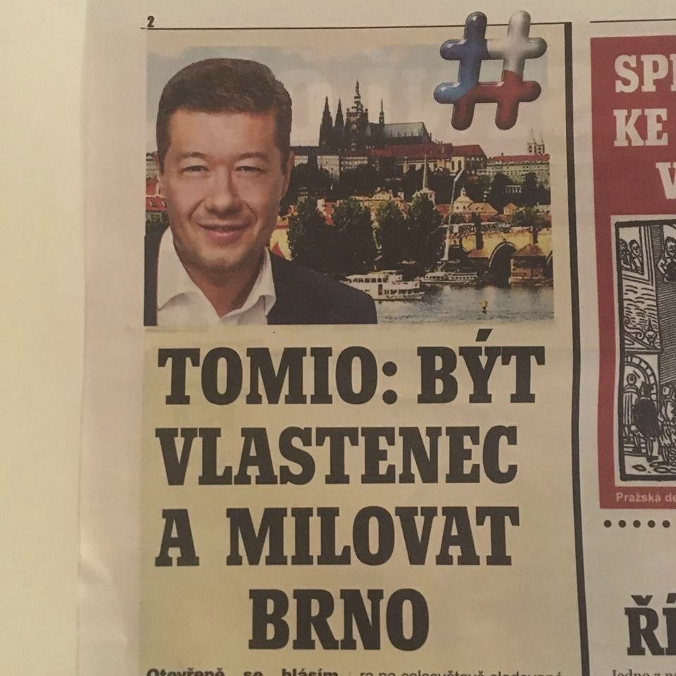 „Být vlastenec a milovat Brno.“ To hlásá Tomio Okamura (46, SPD) ve stranických novinách. Ale za sebou má pražské Hradčany...