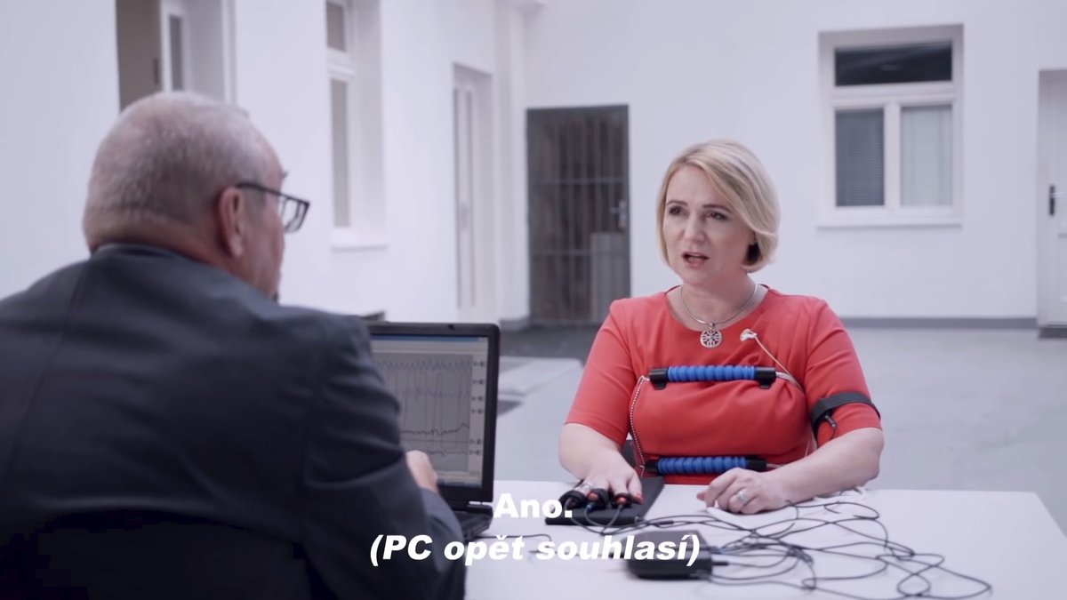 Starostka Prahy 2 Jana Černochová (44, ODS) je ve volebním klipu na detektoru lži, kde odpovídá na otázky, co všechno dokázala.