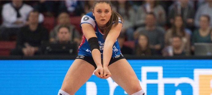 Česká volejbalistka Michaela Mlejnková se chce v Německu zbavit prokletí druhých míst.
