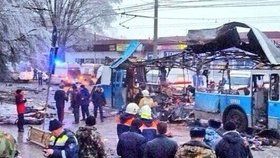 Den po smrtícím sebevražedném atentátu teroristé v ruském Volgogradu zaútočili podruhé. Nyní zemřelo nejméně 10 lidí