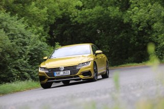 Volkswagen Arteon 2.0 TSI DSG 4Motion R-line