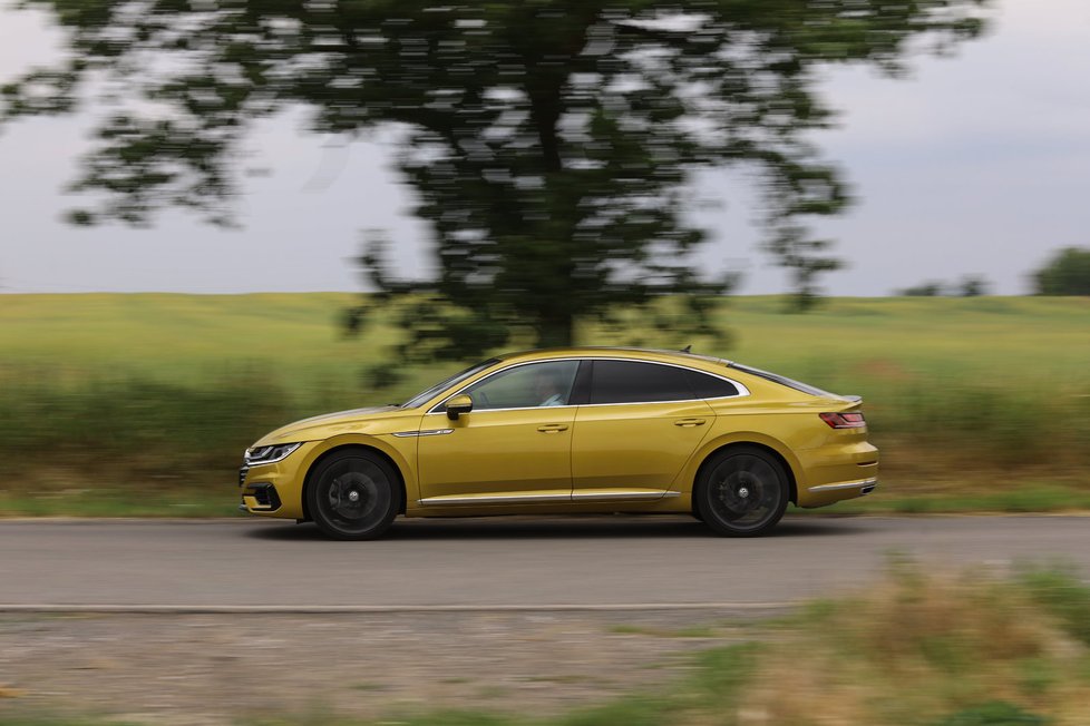 Volkswagen Arteon 2.0 TSI DSG 4Motion R-line