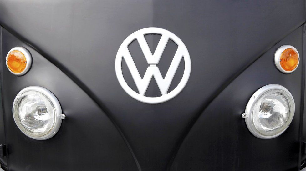 Volkswagen má obří problém od září 2015. Jeho podvody odhalili v USA.