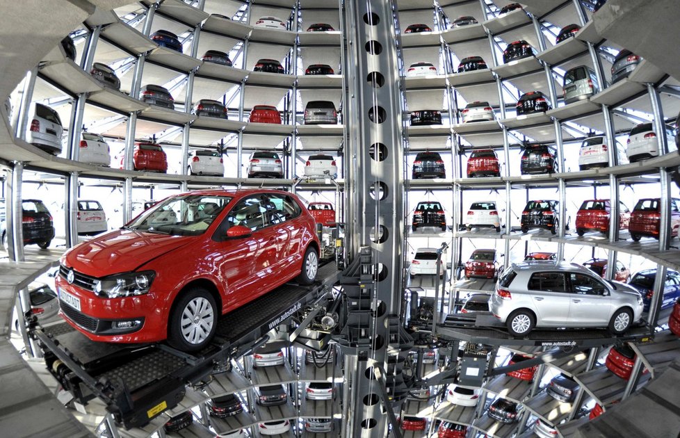 Německé automobilce hrozí v USA pokuta 18 miliard amerických dolarů, tedy zhruba 436 miliard Kč.