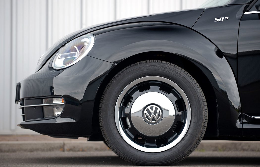 Volkswagen Beetle Cabrio 50s Edition (2013)