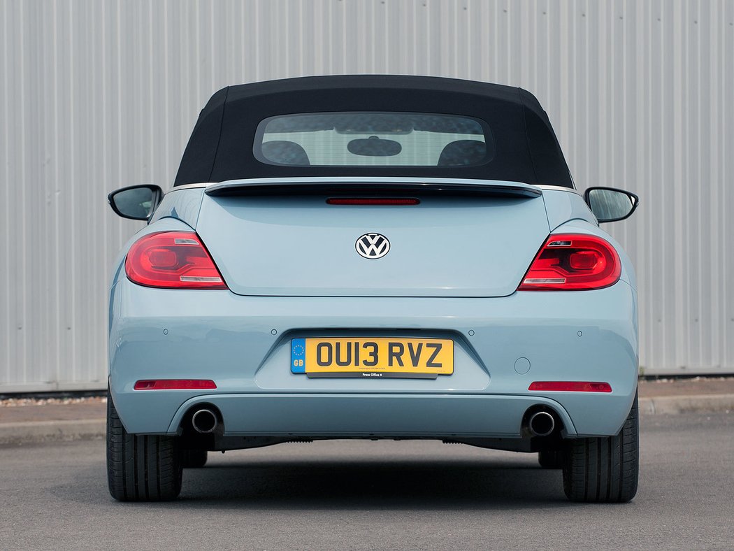 Volkswagen Beetle Cabrio Sport (2013)