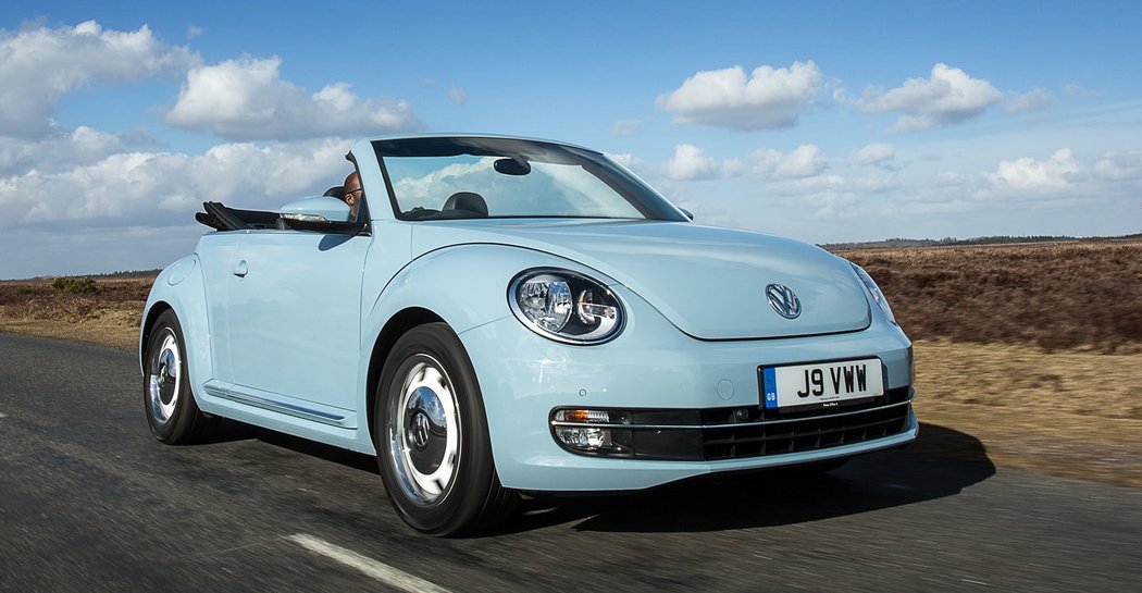 Volkswagen Beetle Cabrio (2015)