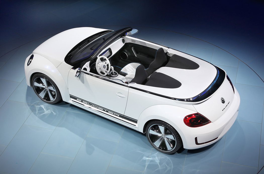 Volkswagen Beetle E-Bugster concept (2012)