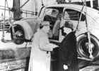 Volkswagen slaví 75 let na americkém trhu. Začínal se dvěma „brouky“