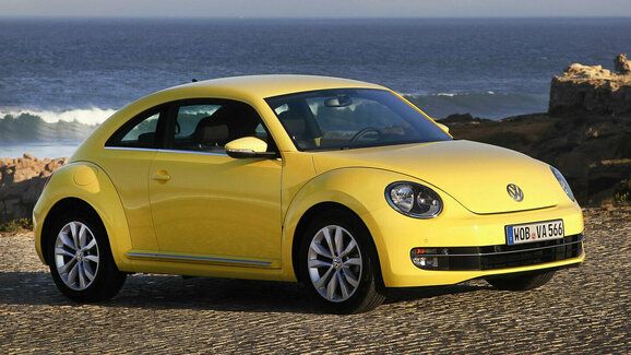 Ojetý Volkswagen Beetle (2011-2019): Vtipně zabalená konfekce