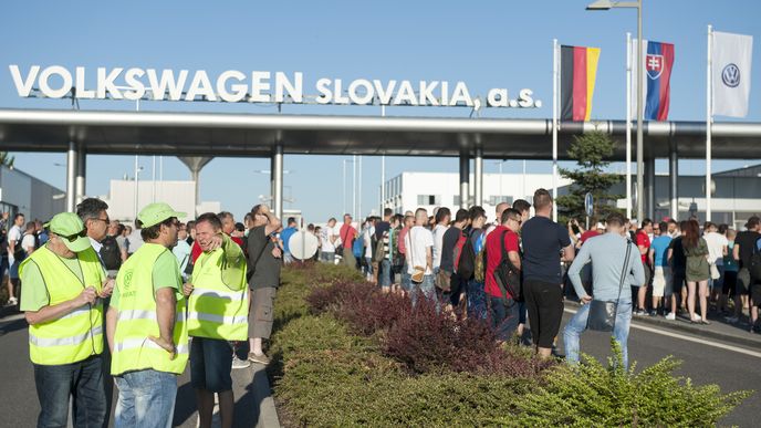 Stávka ve Volkswagenu Bratislava. 