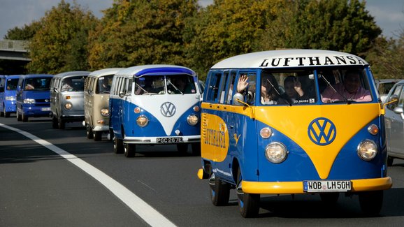 VW uspořádá festival ikonických busíků, očekává až 100.000 návštěvníků