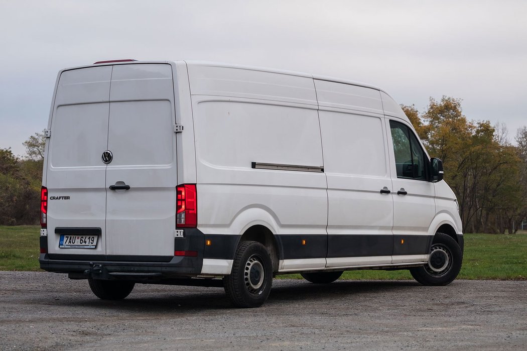 Volkswagen Crafter 35 skříň 2.0 TDI (103 kW)