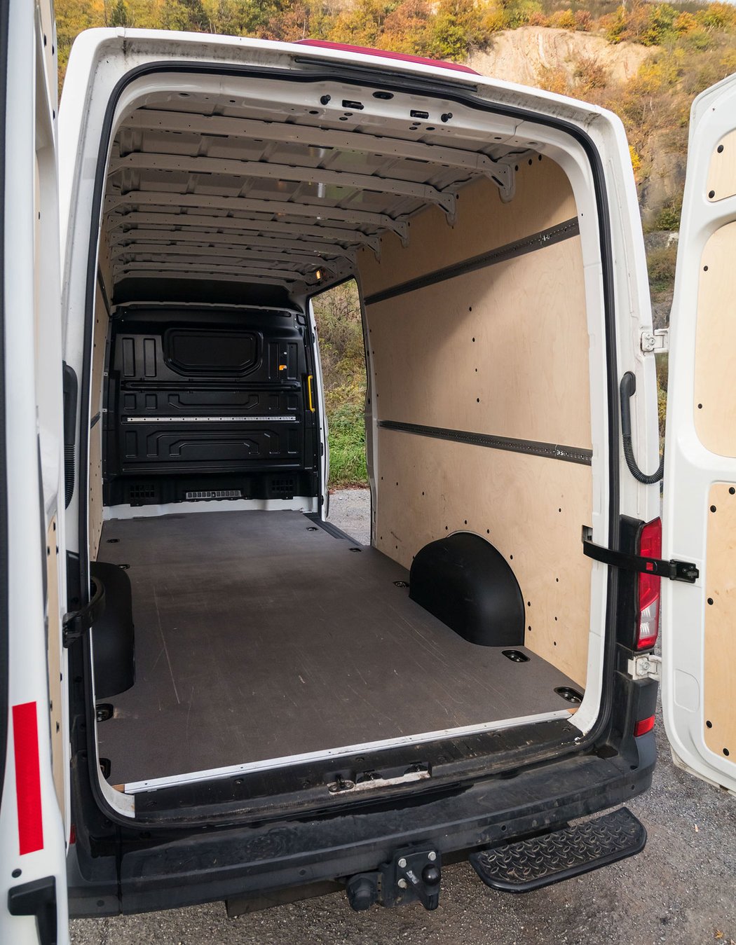 Volkswagen Crafter 35 skříň 2.0 TDI (103 kW)