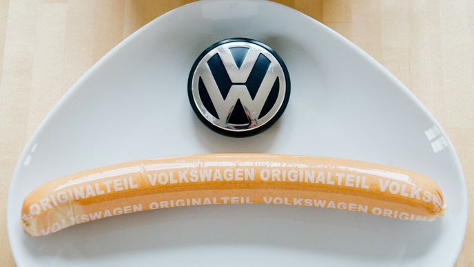 Již několik let patří mezi neprodávanější produkty značky Volkswagen její currywurst, tedy klobása s kořením karí. 
