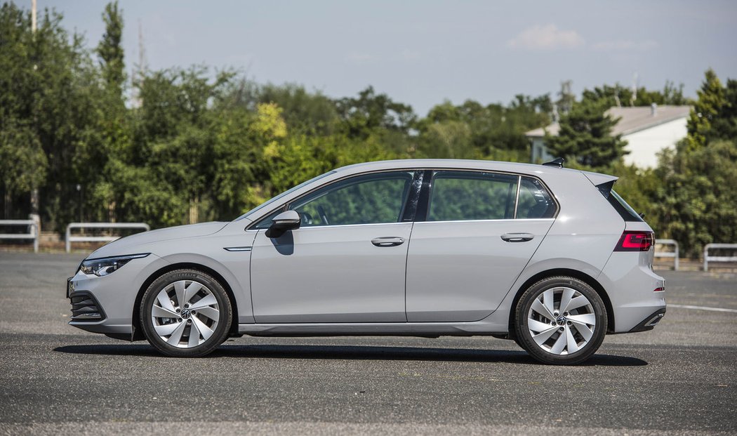 Volkswagen Golf 1.5 eTSI DSG