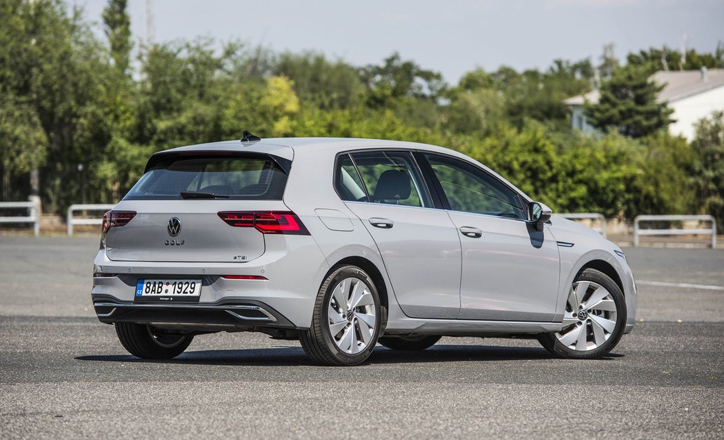 Volkswagen Golf 1.5 eTSI DSG