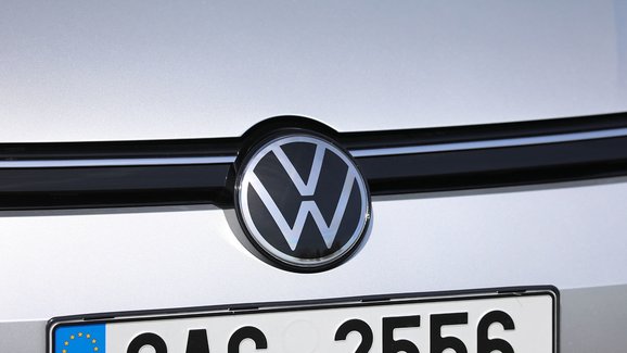 VW chce navzdory viru dosáhnout celoročního provozního zisku