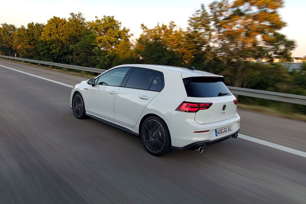 Volkswagen Golf GTI