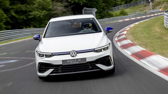 Volkswagen Golf R 20 Years vyrazil pro nový rekord na Nürburgring