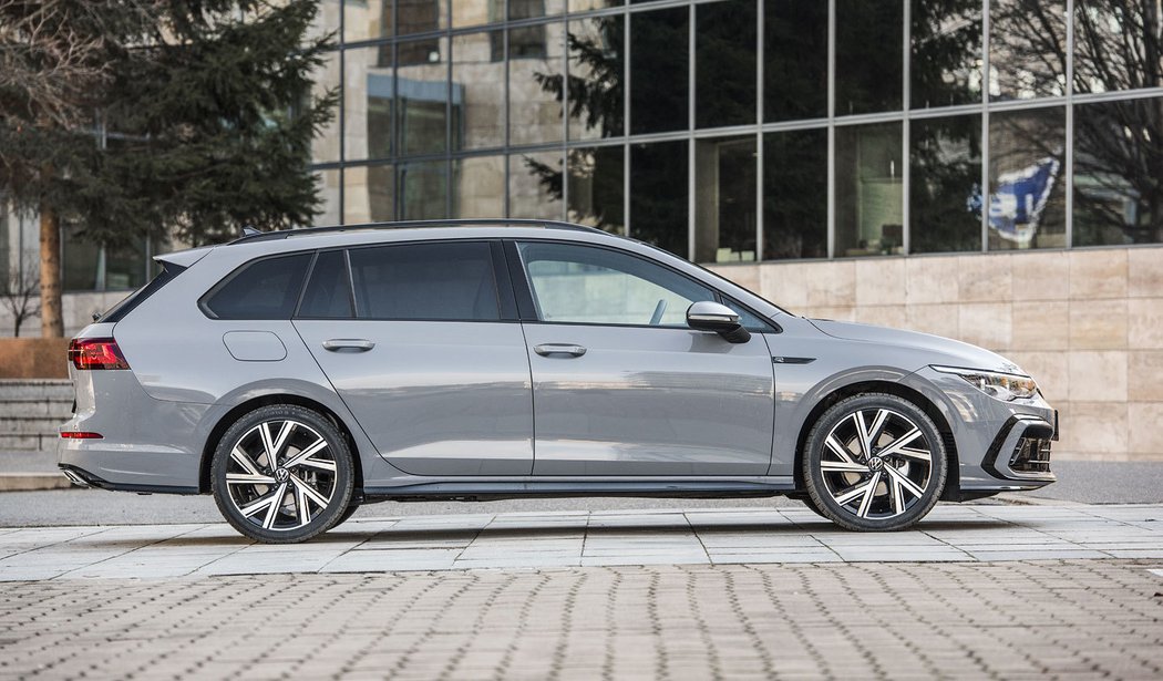 Volkswagen Golf Variant 1.5 eTSI (110 kW) DSG R-Line