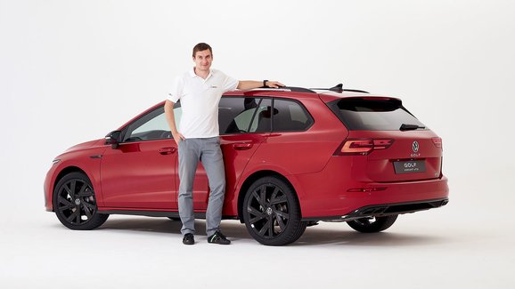 Nový VW Golf Variant je tu. Má delší rozvor než hatchback a dorazí jako Alltrack