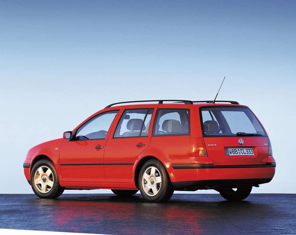 1999-2006: V severní Americe se Golf IV Variant prodával s tváří a jménem sedanu Jetta, některé evropské země jej zase nabízely také coby Boru.