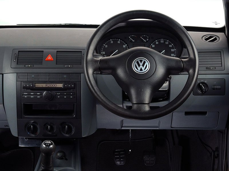 2003 Volkswagen Golf