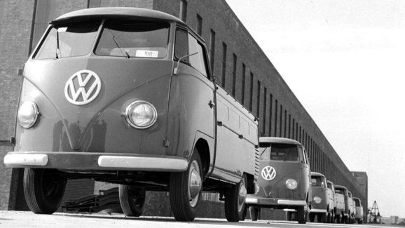 Před 65 lety začala výroba Volkswagenu Transporter v Hannoveru