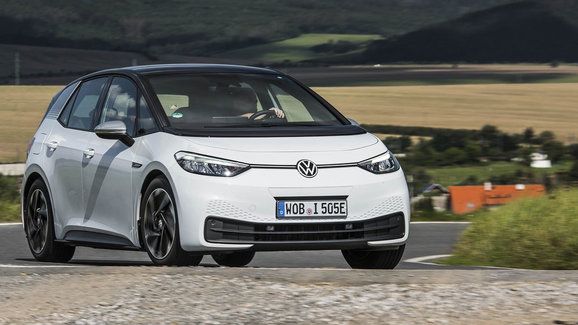 Nová doba je tu? VW ID.3 byl v prosinci druhé nejprodávanější auto Evropy. Následovala Tesla